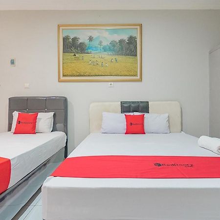 Reddoorz Plus At Bukit Cinta Street Balikpapan Klandasan Kecil Exterior foto