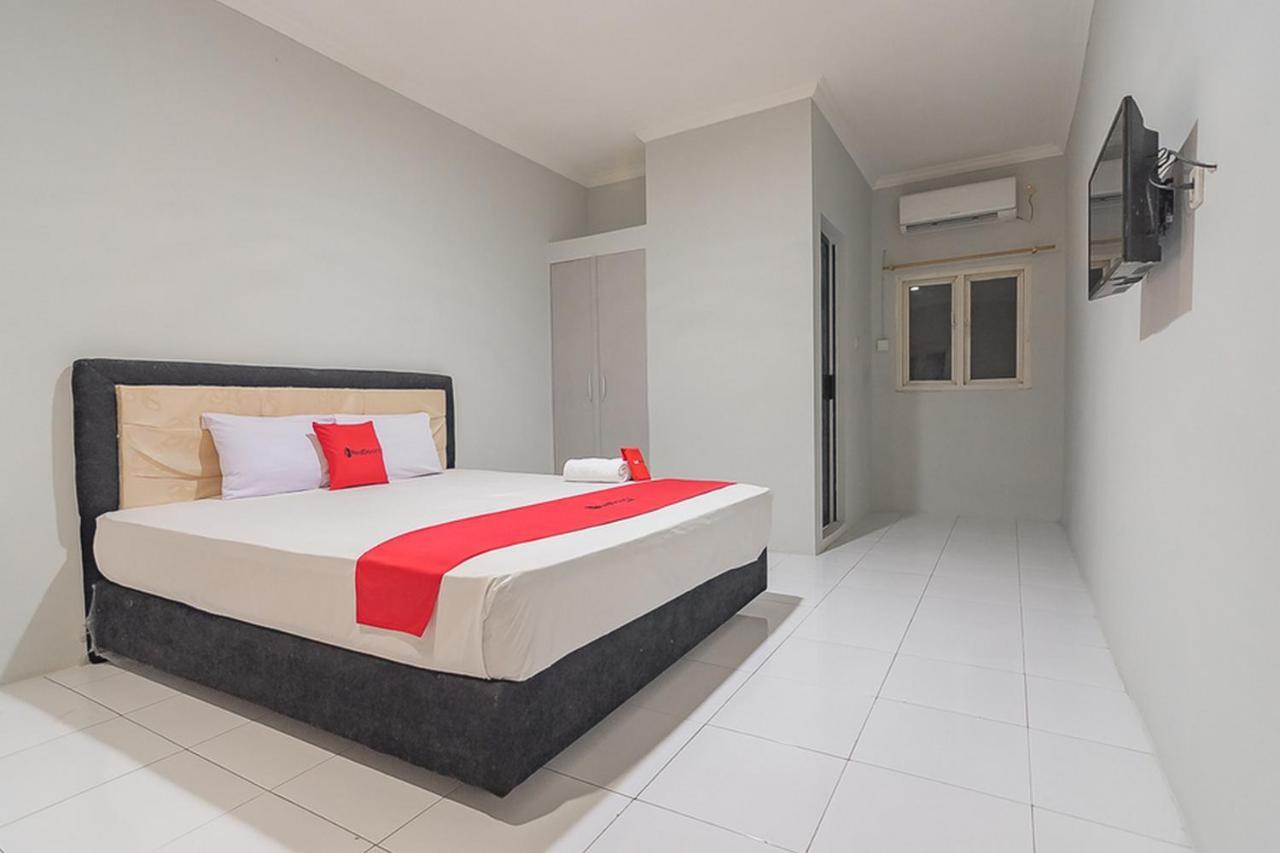 Reddoorz Plus At Bukit Cinta Street Balikpapan Klandasan Kecil Exterior foto