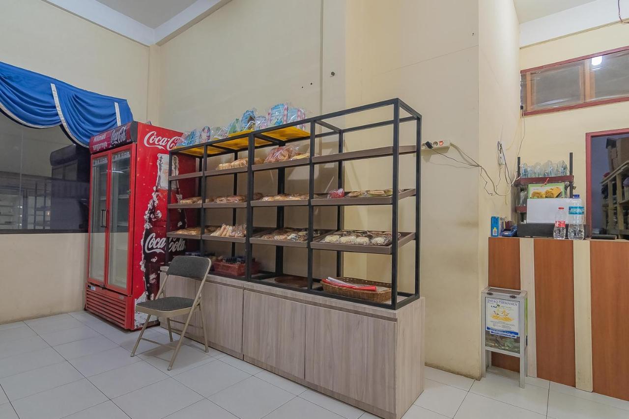 Reddoorz Plus At Bukit Cinta Street Balikpapan Klandasan Kecil Exterior foto